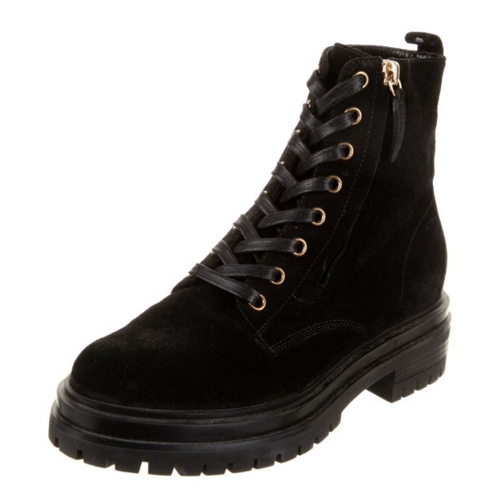 Gianvito Rossi Turon black suede combat‎ lug sole ankle boots Euro 36 US size 5